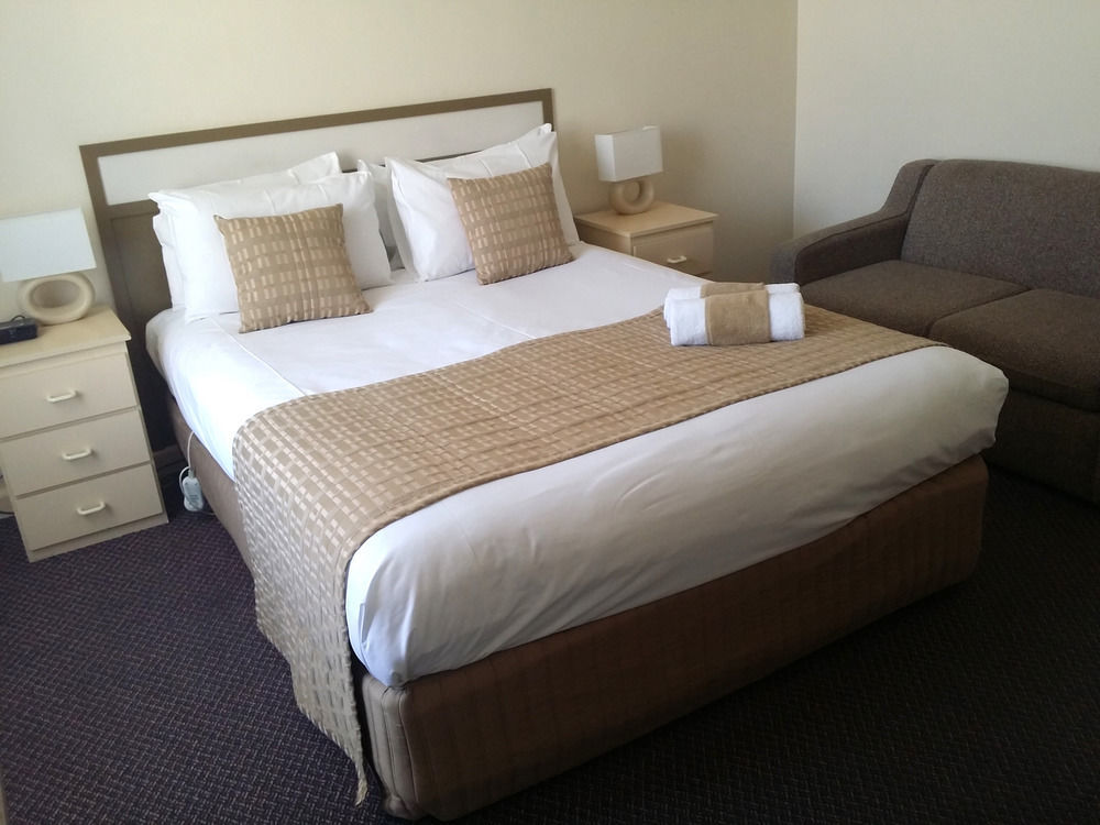 Oval 3* Bendigo
